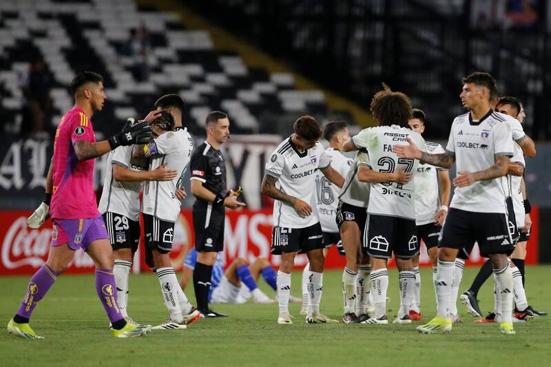 ya negocia la salida de Pablo Parra.