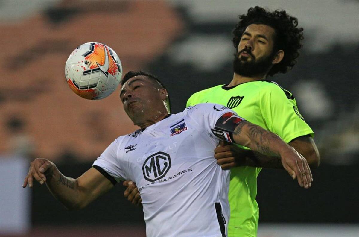 Las cuatro bajas que tendrá Colo Colo para enfrentar a Peñarol