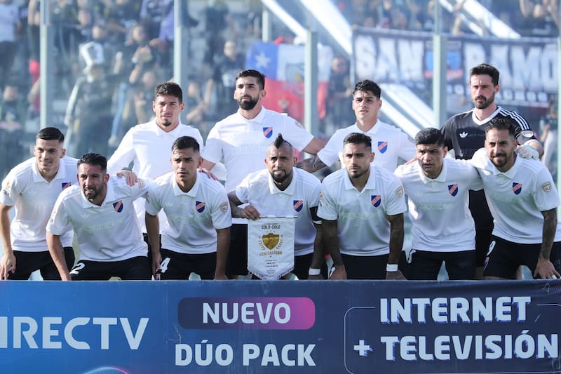 Formación de Colo Colo frente a Coquimbo Unido.