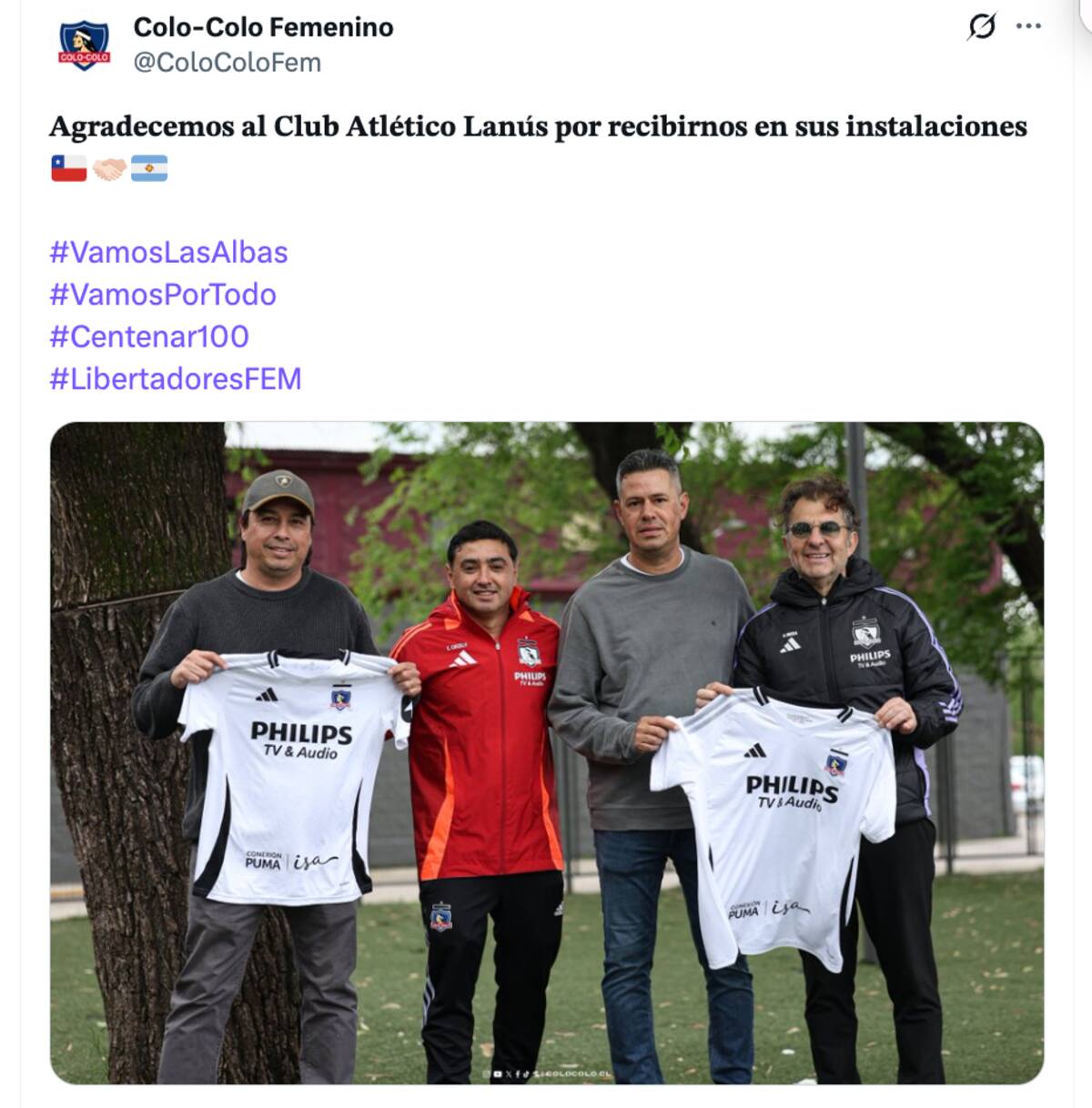 La publicación de los albos generó una ola de comentarios en redes sociales por parte de hinchas de la U.