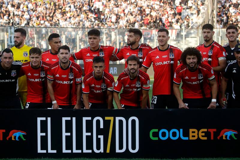 Uno de los futbolistas de Colo Colo es admirado y reconocido en su localidad en Argentina.