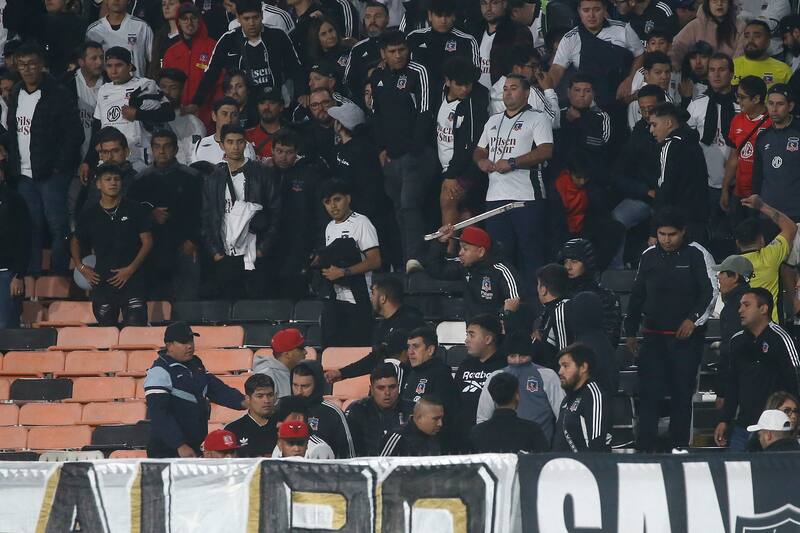 Colo Colo sufre con incidentes y peleas entre facciones de la barra (Foto: Aton)