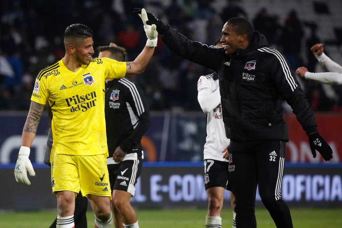 Brayan Cortés y Omar Carabalí en Colo Colo.