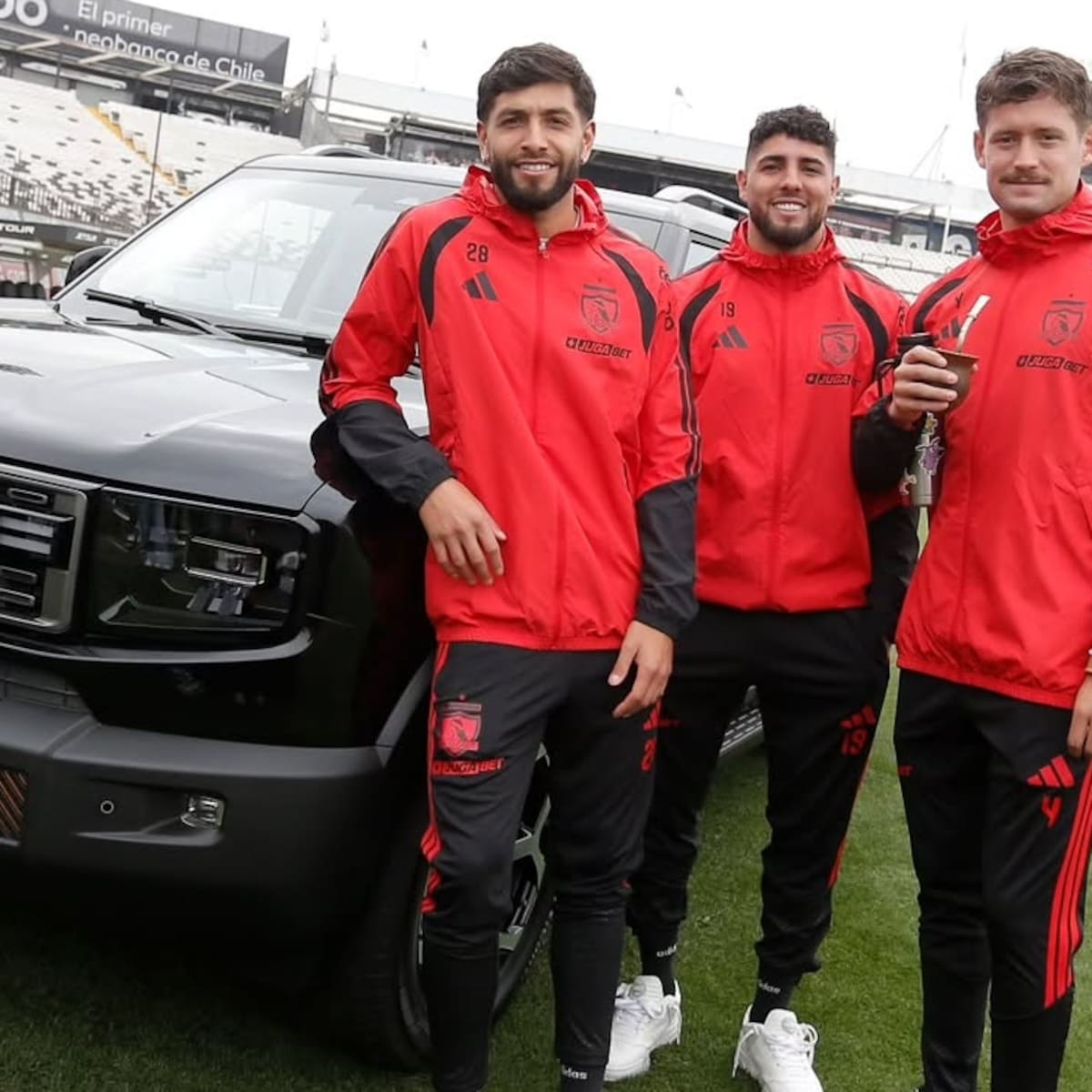 “A los 20 años yo era campeón del mundo y no tenía auto”: La dura advertencia de Claudio Borghi a los juveniles de Colo Colo