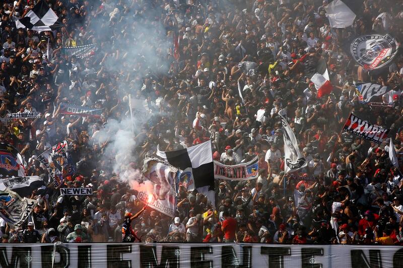 La hinchada de los albos fue destacada por Misael Dávila, jugador de Palestino.
