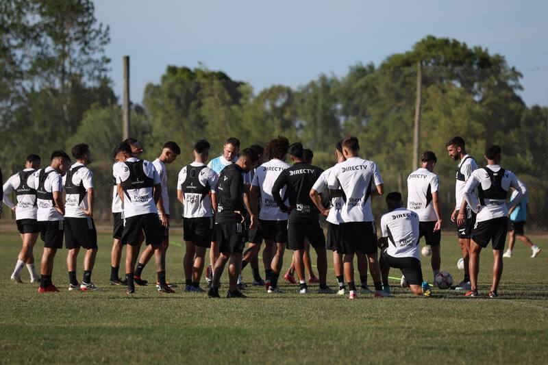 confiará en varios juveniles para la temporada 2024.