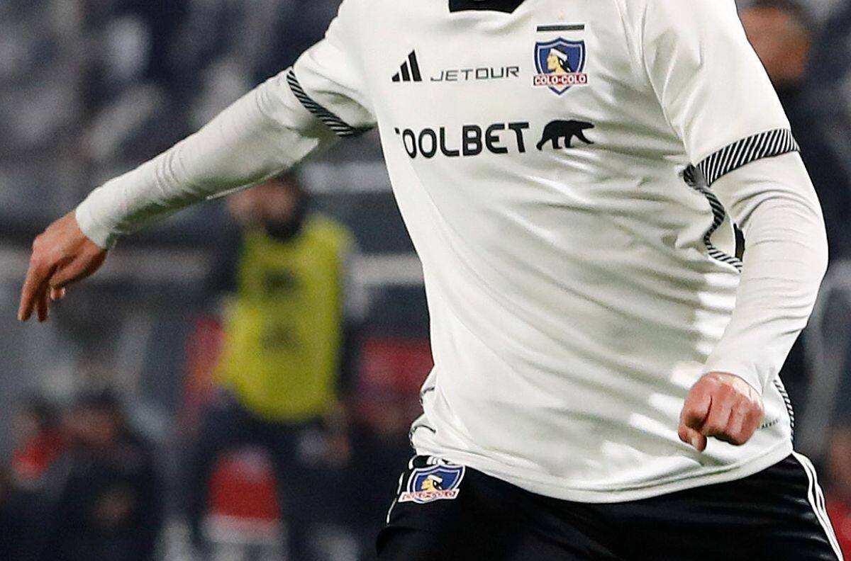Ex jugador de Colo Colo recibe dura sanción de 3 años por falsificación de documentos