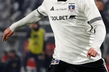 Ex jugador de Colo Colo recibe dura sanción de 3 años por falsificación de documentos