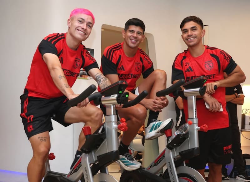 El cuadro albo retornó a los trabajos y el ánimo es completamente distinto al que había el año pasado. Foto: @Colocolooficial.