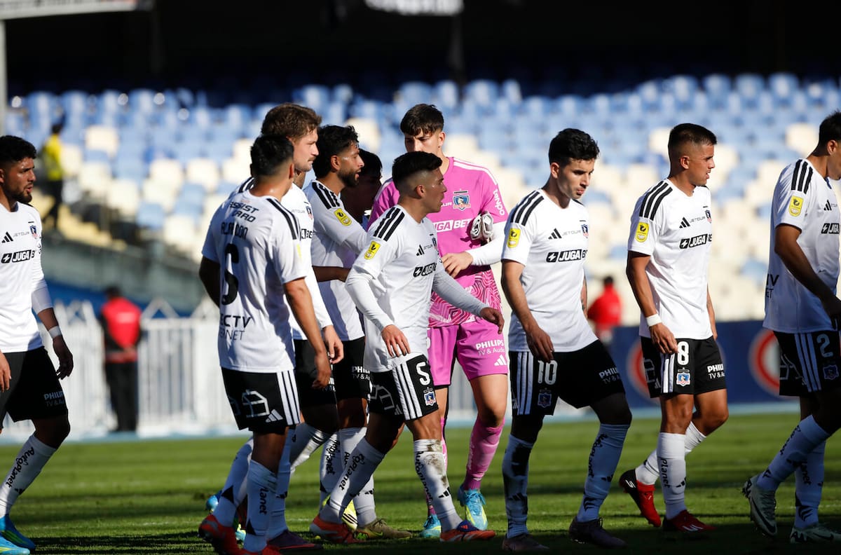Perdieron su chance: Fernando Ortiz remece el equipo titular y saca a los dos jugadores más criticados en Colo-Colo
