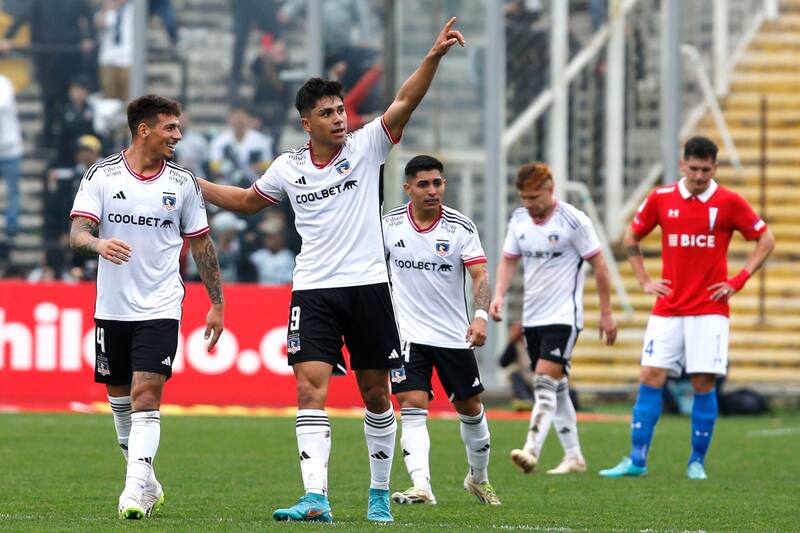 Alan Saldivia y Damián Pizarro fueron figuras en el último partido de Colo Colo. (Foto: Agencia Aton)