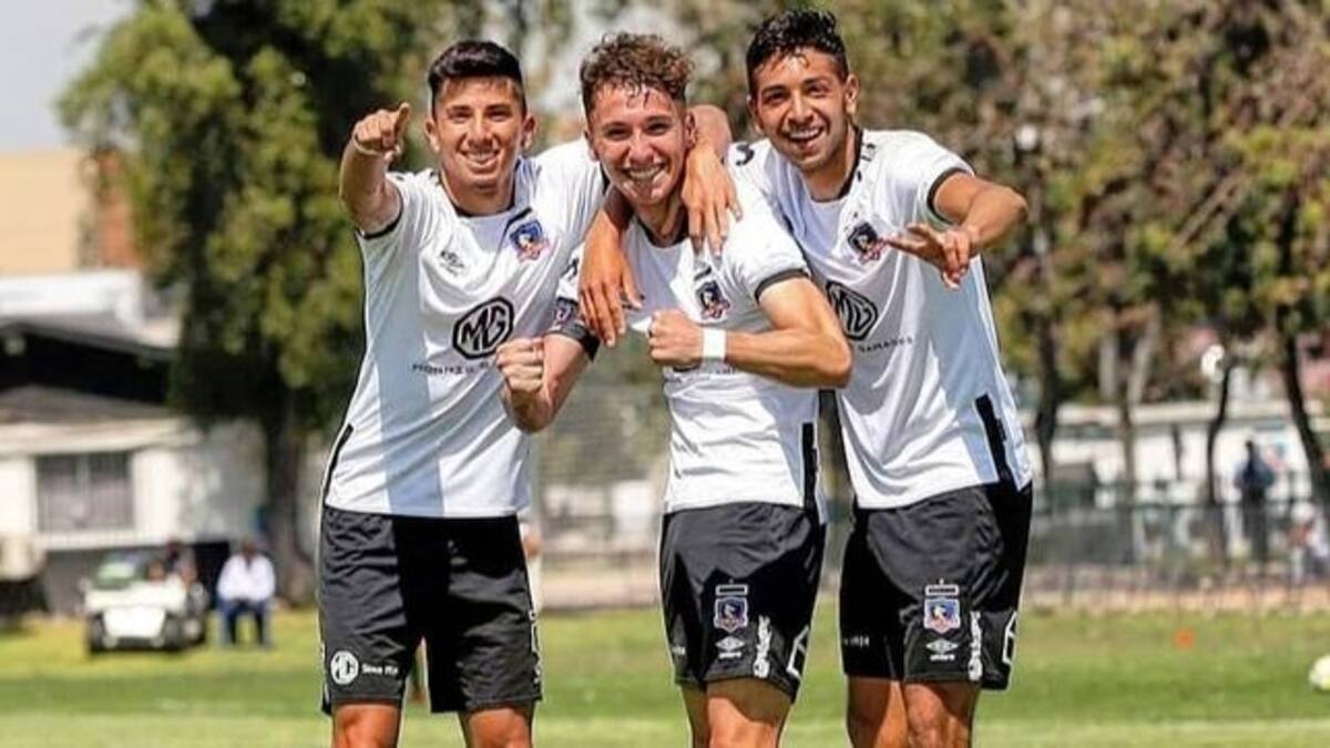 Colo Colo categoría 2002.