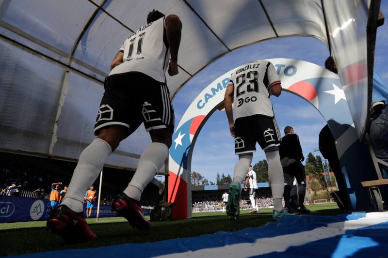 En Colo Colo dos jugadores tiene encendidas las alarmas para el debut en Copa Libertadores. (Crédito: Agencia Aton)