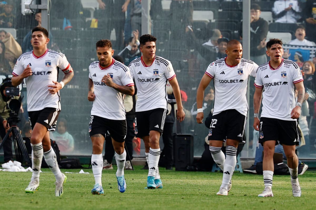 se juega un partido clave ante Unión Española en Santa Laura. (Foto: Photosport)