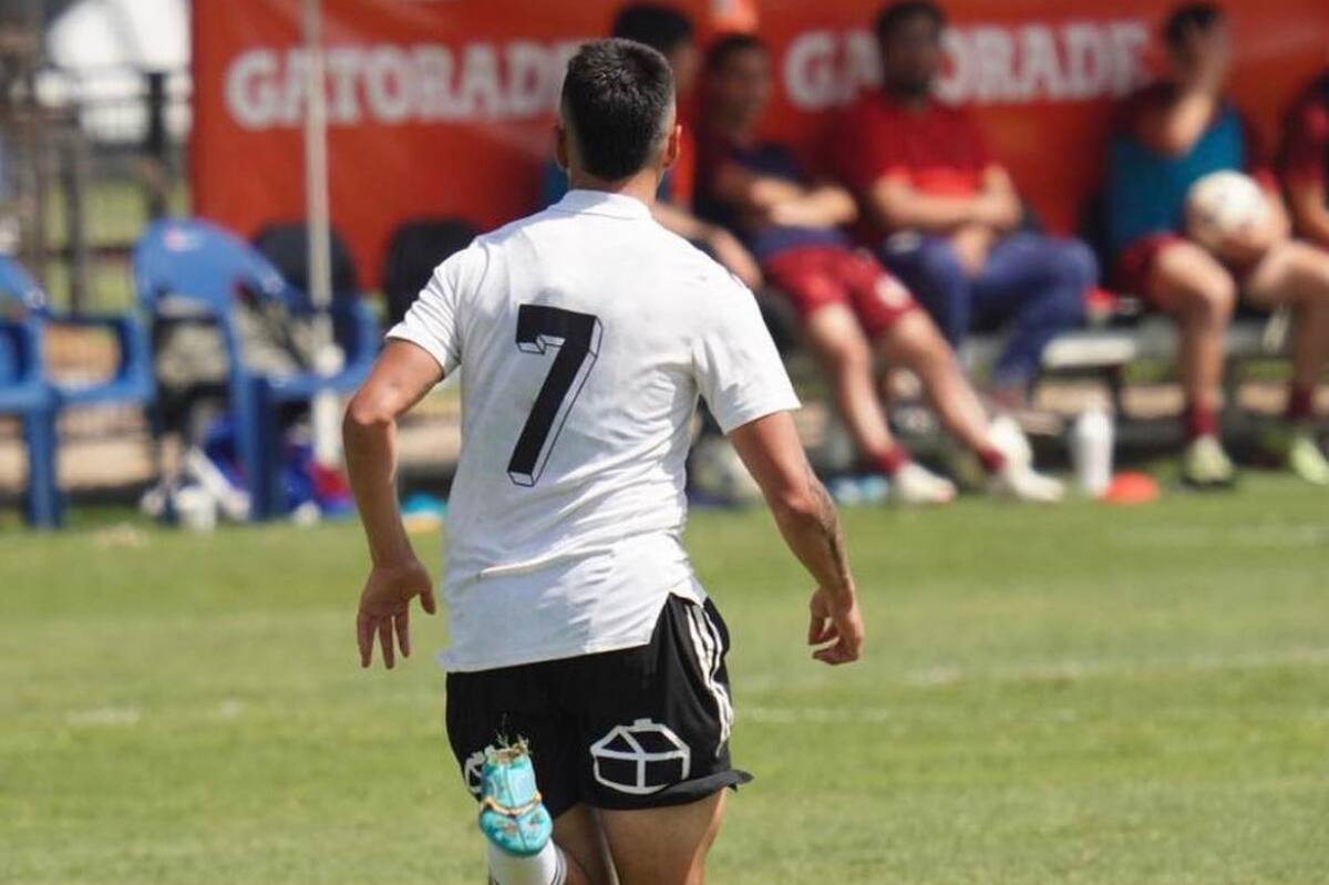 El heredero de la camiseta número 7 de Esteban Paredes en Colo Colo salió a préstamo en la reciente ventana de pases.