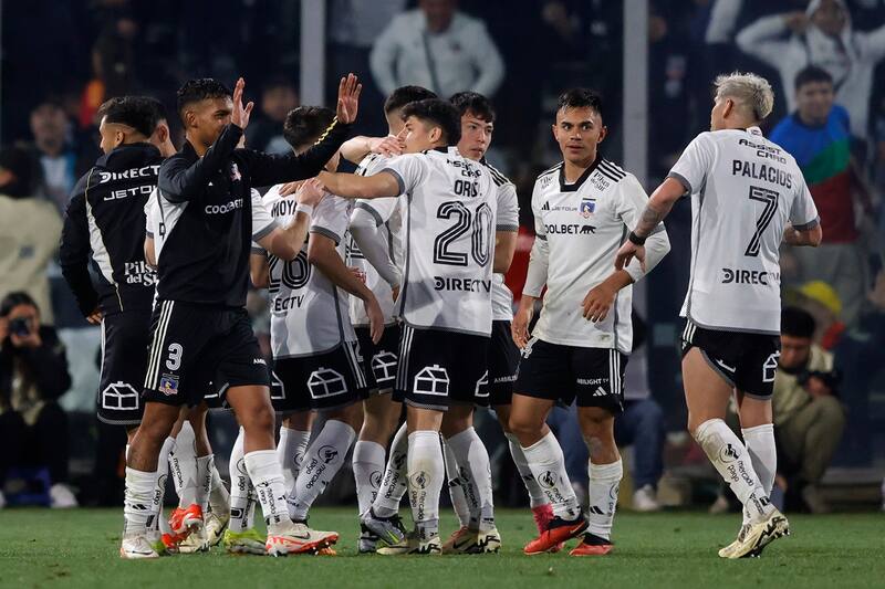 Colo Colo recibe este martes a Junior de Barranquilla por la ida de los octavos de final de Copa Libertadores