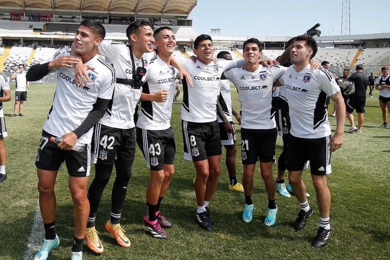Uno de los canteranos de Colo Colo vive un complejo presente en Macul. (Foto: @colocolooficial)