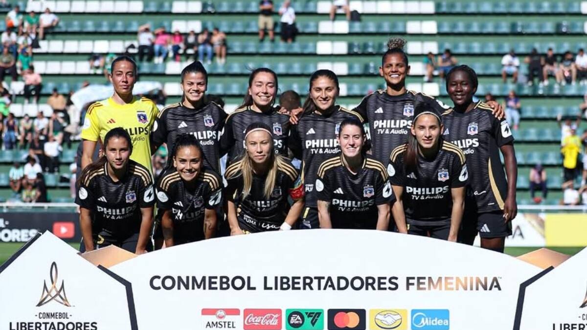 “Quien salvó el Centenario de Colo Colo fue el equipo femenino. Ellas han sido una luz”