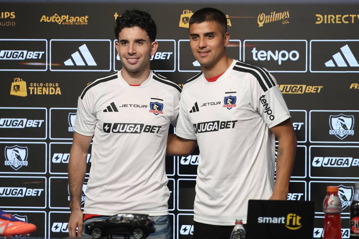 Los albos presentaron a Lautaro Pastrán y Álvaro Madrid. Foto: Agencia Aton.