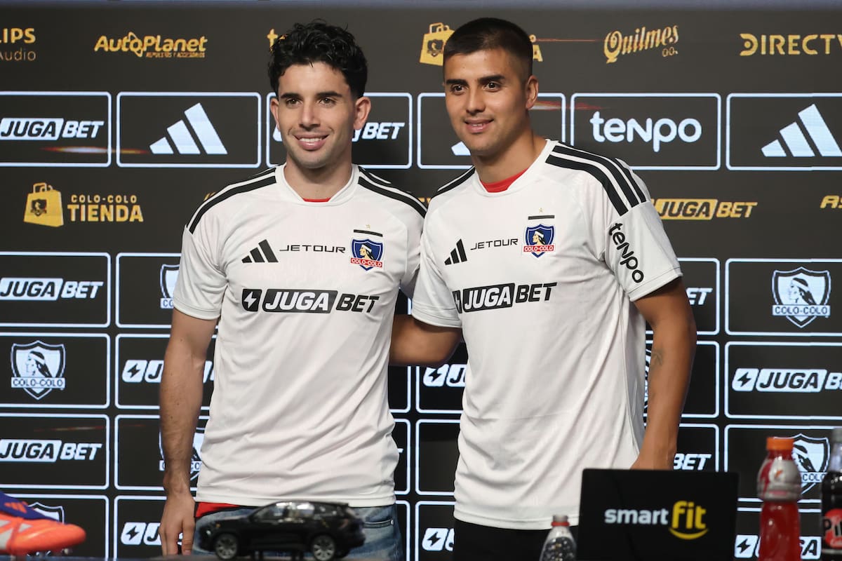 Los albos presentaron a Lautaro Pastrán y Álvaro Madrid. Foto: Agencia Aton.
