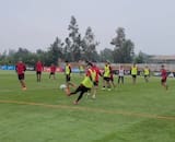 VIDEO | Con juveniles presentes: así fue el primer entrenamiento de Colo Colo en Pirque