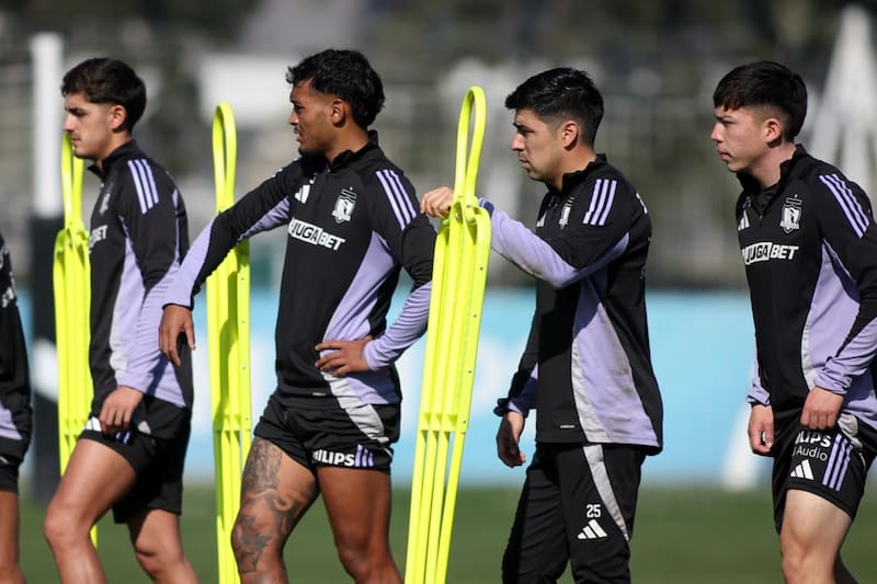 Se vienen salidas en el cuadro albo tras la reunión de directorio de Blanco y Negro. Foto: Colo Colo.