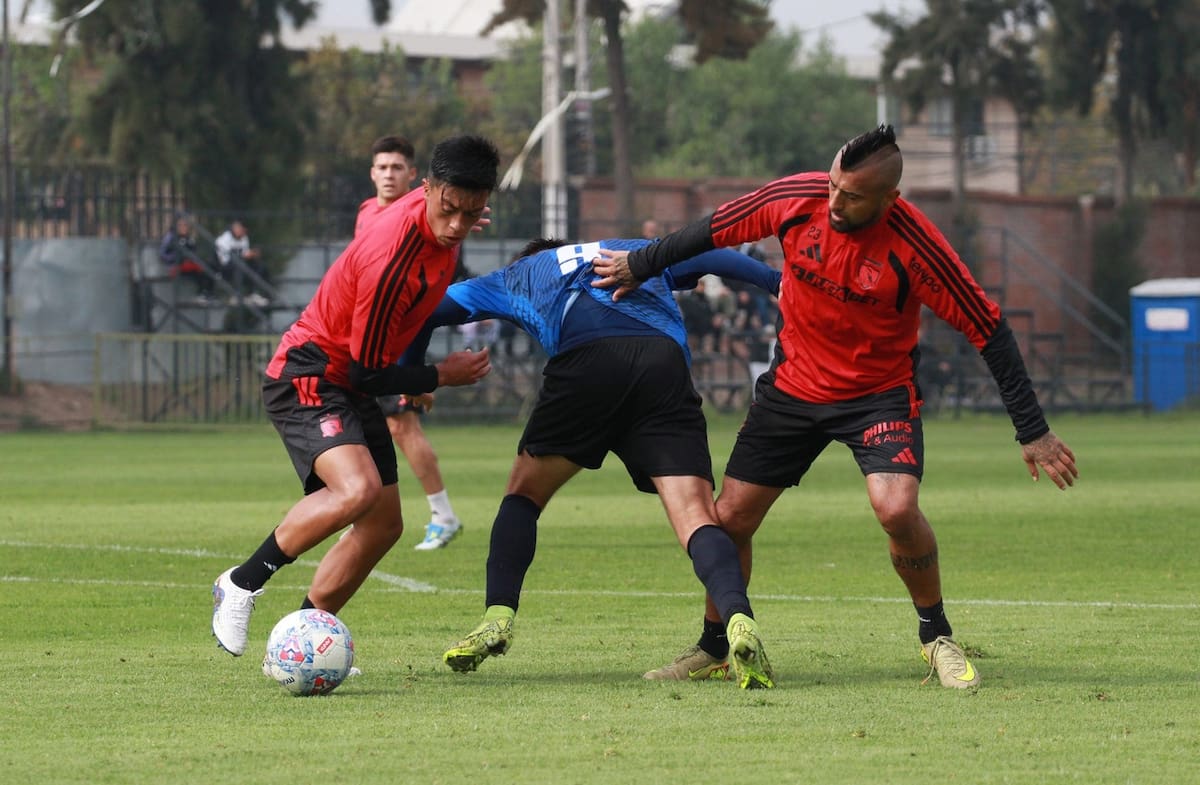 El Cacique se impuso por 2-1 y 1-0 a Colchagua en el Estadio Monumental. Foto: Luis Díaz.