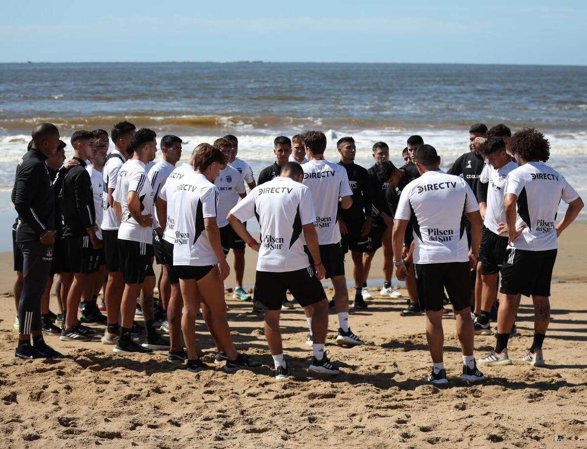 Los Albos no saldrán de Chile para realizar su pretemporda. Foto: Colo Colo Oficial.
