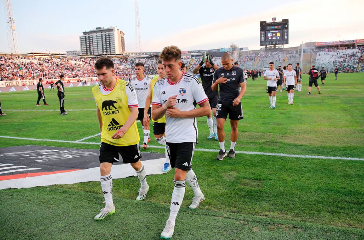 Cumple con los requisitos: revelan que ex técnico de la UC fue ofrecido a Colo Colo