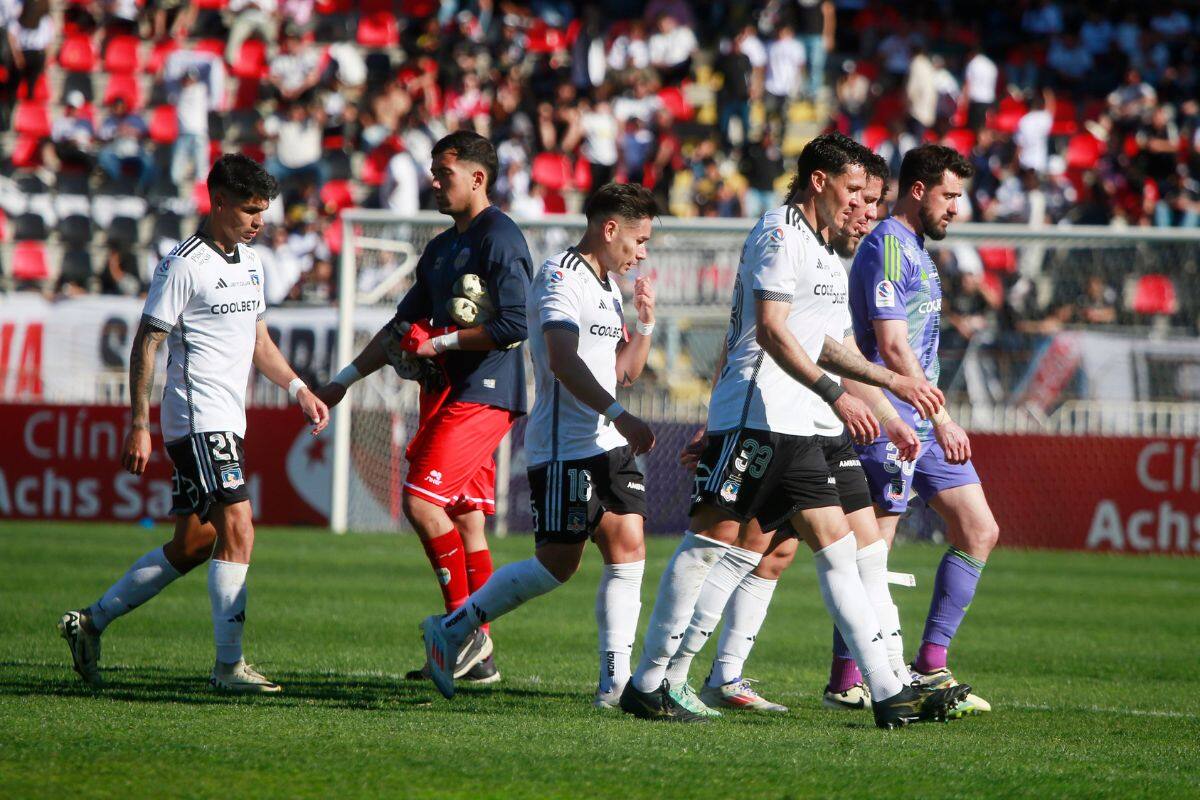 Colo Colo se fue derrotado del Estadio Fiscal de Talca. Foto: Agencia Aton.
