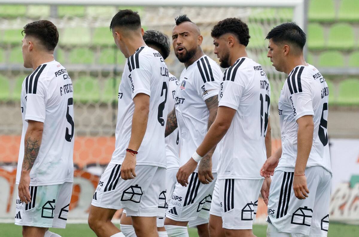 Varios cambios: la formación de Colo Colo para enfrentar a Everton en el Estadio Monumental