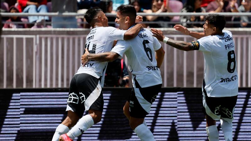 Vuelve la línea de tres: la formación de Colo Colo para visitar a Huachipato por el Campeonato Nacional