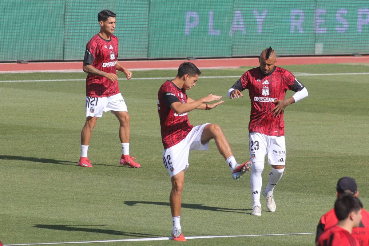 Los futbolistas albos enfrentarán a O'Higgins en Rancagua. Foto: Agencia ATON.