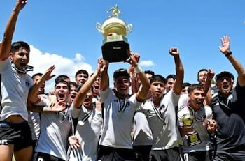 El canterano de Colo Colo que la rompió en Brasil y pide camiseta para el primer equipo