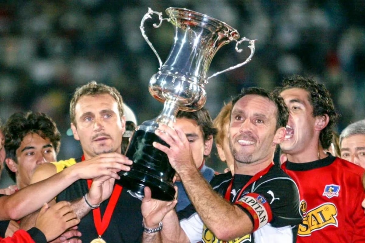 El campeón en la quiebra con Colo Colo que dirigió contra La Roja. Foto: Archivo.