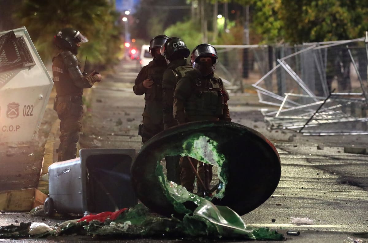 Se mantiene el arresto domiciliario total para carabineros imputados por muerte de los hinchas de Colo-Colo