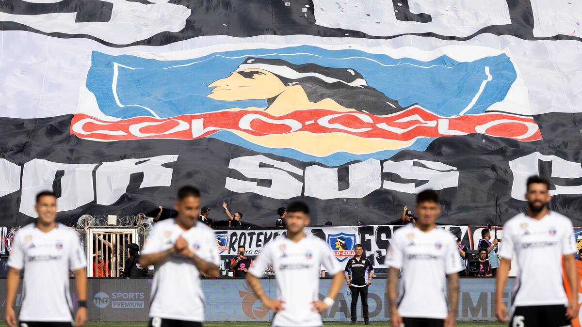 Esta sería la defensa ideal de Colo Colo con los refuerzos que suenan para 2026
