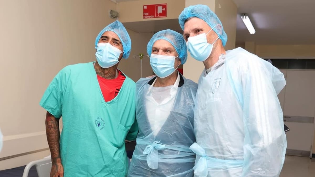 “Es mucho más que ganar tres puntos”: La aplaudida visita de Colo Colo al Hospital Calvo Mackenna