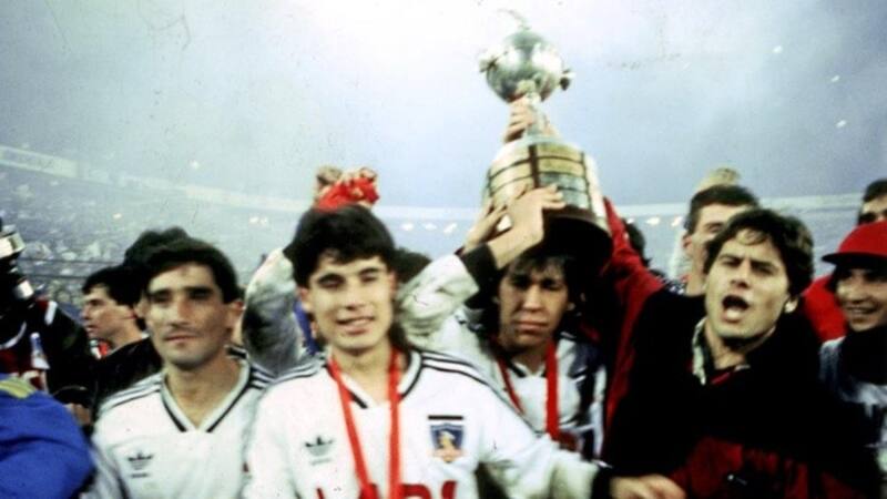 levantando la Copa Libertadores de 1991.