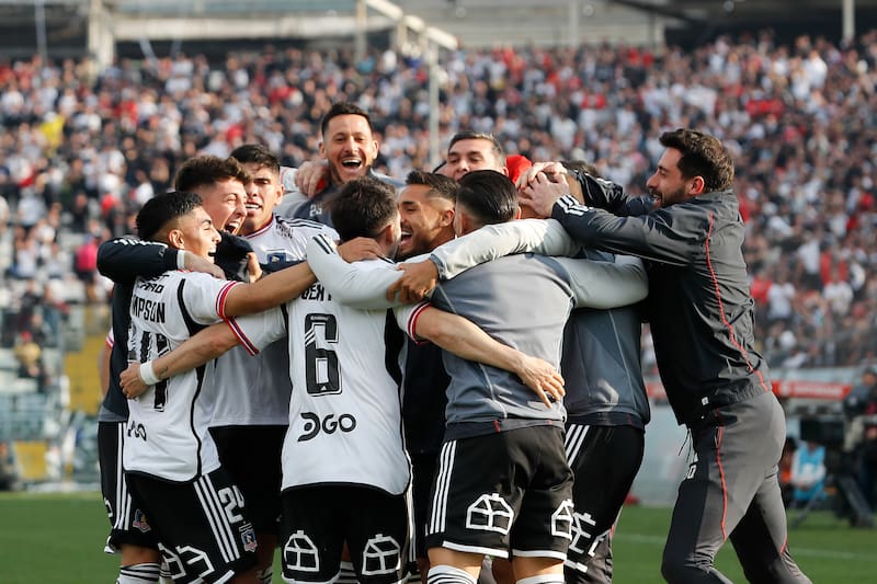 Celebrando un triunfo.