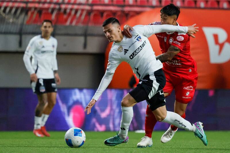 Los albos hicieron poco y nada contra Unión La Calera. Foto: Agencia Aton.