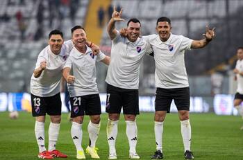 Colo Colo venció a Alianza Lima y cerró invicto la Gira Centenario
