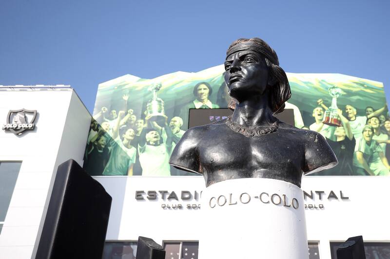 El club espera por el reemplazante del entrenador saliente, como si fuera la solución al problema de fondo.
