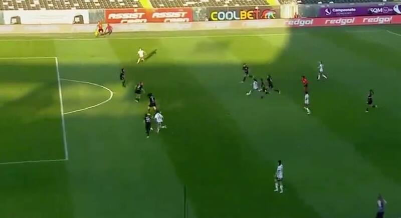 El golazo de Isidora Olave para abrir el marcador.