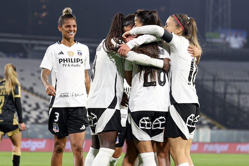 Las albas no dan ventaja en el Campeonato Nacional Femenino. Foto: Colo Colo Femenino