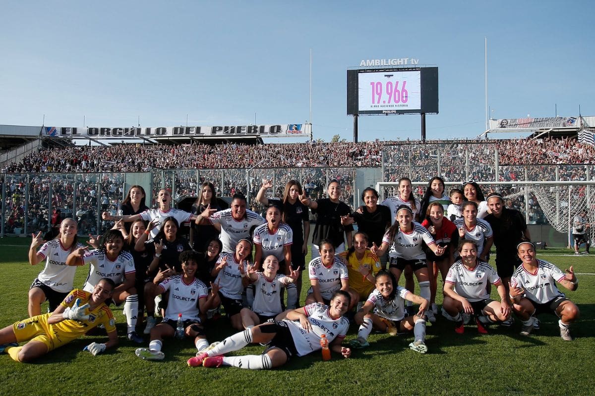 Las Albas tienen el récord de más personas en un partido de fútbol femenino. Foto: Prensa Colo Colo.