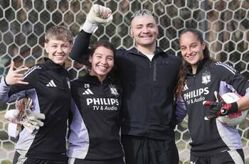 Colo Colo vuelve a sorprender a Cristóbal Campos