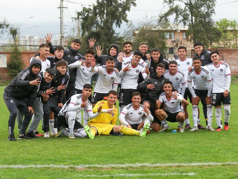 El cuadro albo venció por 4-0 a Universidad de Chile.