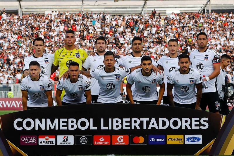 Futbol, Colo Colo vs Atletico Paranaense.
Copa Libertadores 2020.
El equipo de Colo Colo posa para los fotografos antes del partido de la segunda fecha del grupo C de la Copa Libertadores contra Atletico Paranaense disputado en el estadio Monumental de Santiago, Chile.
11/03/2020
Felipe Zanca/Photosport
Football, Colo Colo vs Atletico Paranaense.
Copa Libertadores Championship 2020.
Colo Colo's team pose for photographers prior to the second date of the group C of the Copa Libertadores Championship against Atletico Paranaense held at the Monumental stadium in Santiago, Chile.
11/03/2020
Felipe Zanca/Photosport