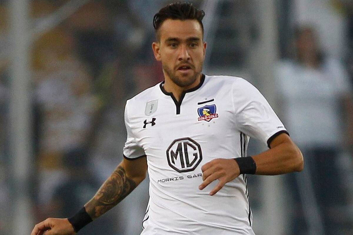 Futbol, Colo Colo vs Audax Italiano
Segunda fecha, campeonato 2018
El jugador de Colo Colo Matias Zaldivia controla el balon durante el partido de primera division contra Audax Italiano disputado en el estadio Monumental de Santiago, Chile.
11/02/2018
Marcelo Hernandez/Photosport
Football, Colo Colo vs Audax Italiano
Second date, Championship 2018
Colo Colo's player Matias Zaldivia controls the ball during the first division football match against Audax Italiano held at the Monumental stadium in Santiago, Chile.
11/02/2018
Marcelo Hernandez/Photosport